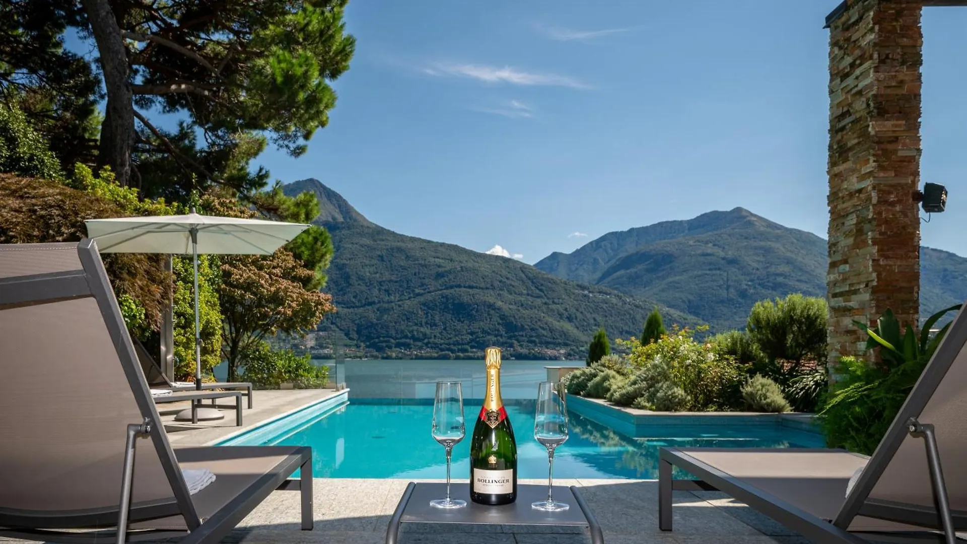 Villa Koi - Where Luxury Meets Serenity Pianello Del Lario Apartamento