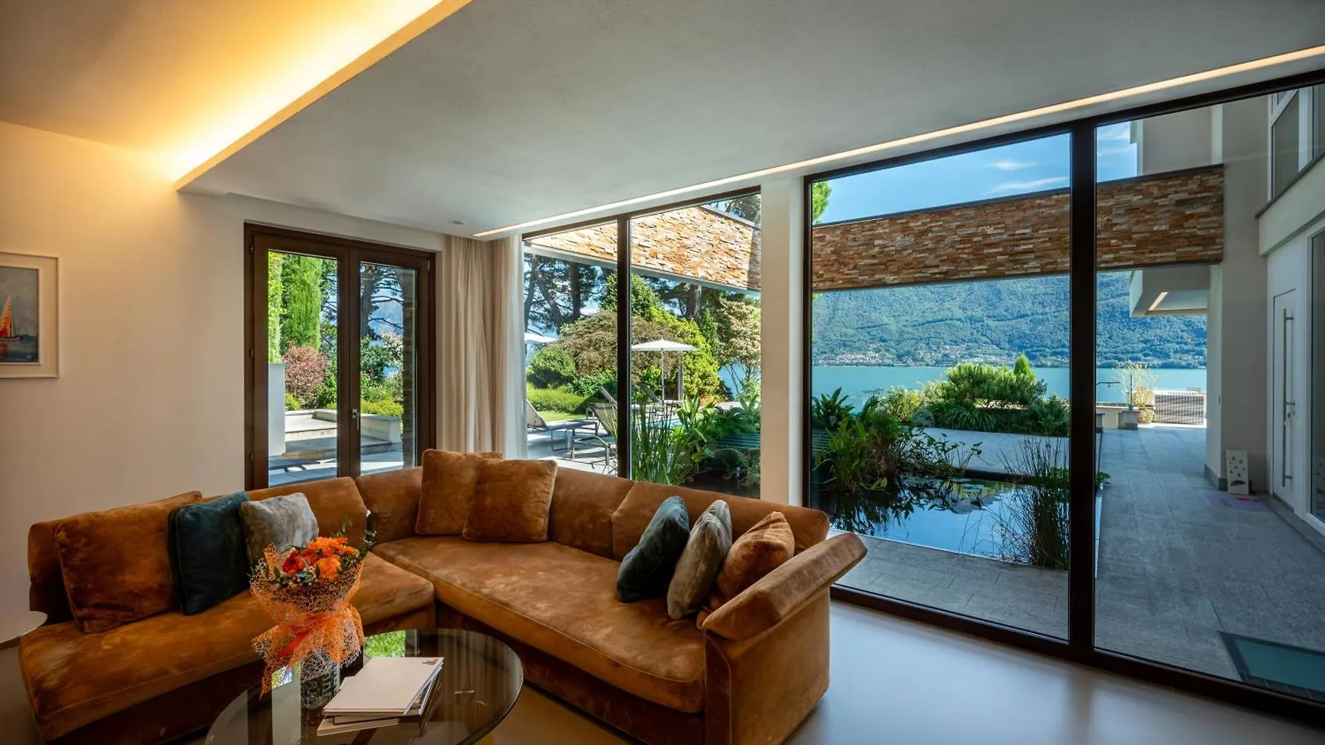 Appartement Villa Koi Una Terrazza Sul Lago Pianello Del Lario Italië
