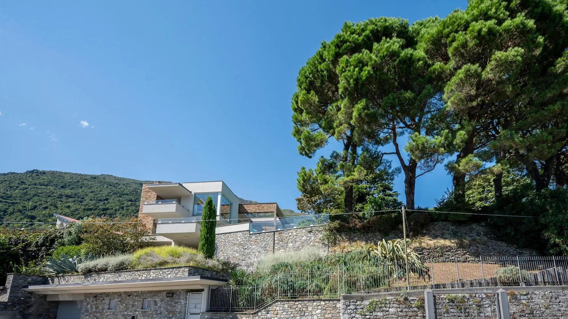Villa Koi Una Terrazza Sul Lago Pianello Del Lario Italië